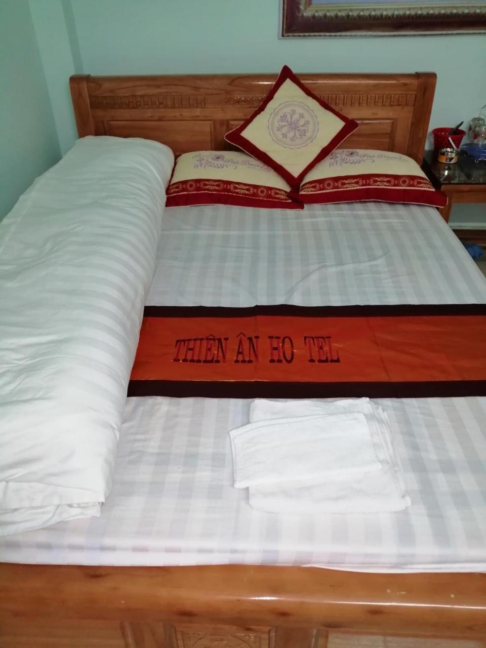 Yen Minh Hotel Thien An Na Thon Екстериор снимка